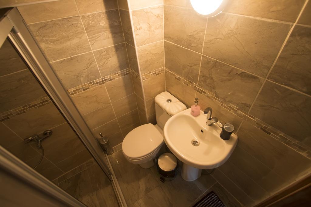 Istanbul Erasmus House Bagian luar foto
